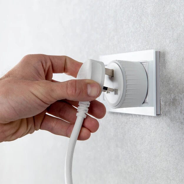 Shelly Wave Smart Plug Long Range (UK) with Power Monitoring